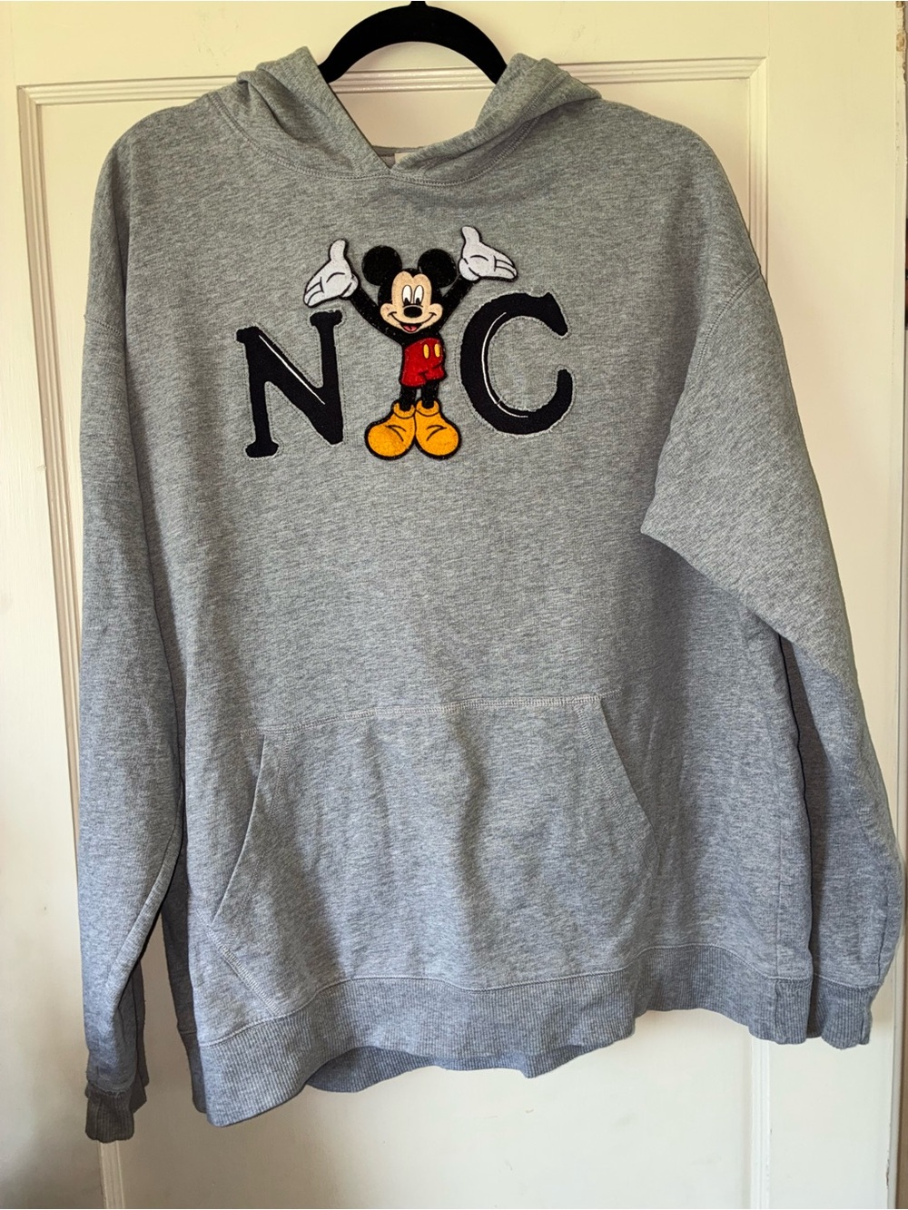 Vintage Disney Store L Mickey Mouse NYC Gray Hoodie Sweatshirt USA Boxy y2k